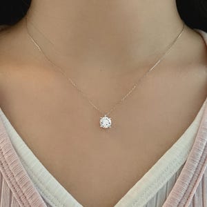 necklace 1 Carat Round Cut F VS1 Lab Grown Diamond Necklace  IGI Certificate 18K Yellow Gold / Pendant Necklace Solitaire Pendant Necklace