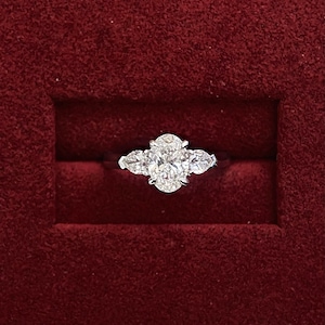 1 Carat Oval E VVS2 Lab Grown Diamond Three Stone Engagement Ring Oval & Pear Shape 3 Stone Diamond Ring 18k White Gold Trilogy Ring