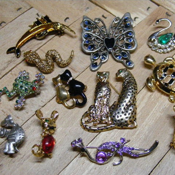 12 Vintage Brooch Pins, WHOLESALE LOT.........Lot 12622-4