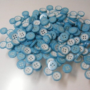 Vintage Pretty Blue and White Buttons...124 Piece Lot...Lot #081322-4