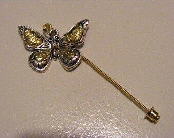 Fluttering Butterfly Stick Pin.........Lot 131