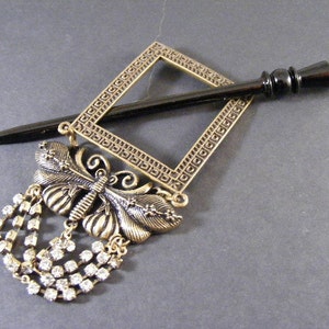 Art Nouveau Antique Brass Finish Butterfly Shawl Pin with Rhinestones... Lot 429166