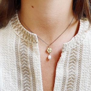 Gold Flower and Pearl necklace, flower and pearl necklace, flower charm necklace, bridal flower and pearl necklace, bridesmaids pearl gift