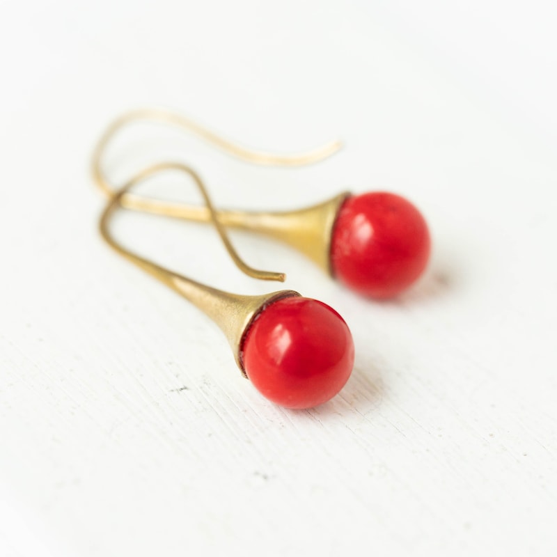 Beautiful 10x25mm Real Natural Red Coral Dangle Gems Earrings Silver