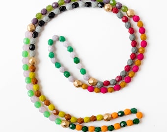 Lange Perlenkette, Bunte Perlenkette, Perlenkette, Perlen Boho Halskette, Multi Color Perlenkette, Geschenk für Frau