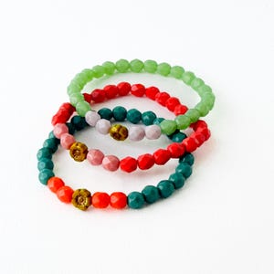 Handmade Czech Glass Flower Bracelet: Colorful Boho Jewelry