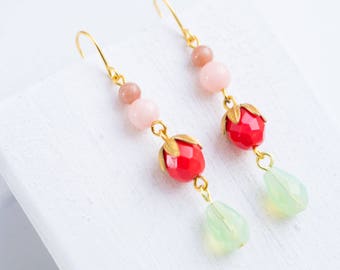 Red earrings, red bead Earrings, red Dangle earrings, red Drop earrings, ruby red  earrings, red and pink earrings, bridgerton jewelry
