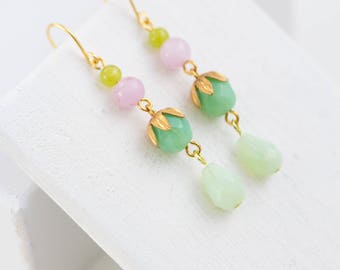 Green earrings  bridgerton jewelry, Dangle earrings  Drop earrings  Boho earrings  Green jewelry  Bead earrings  bridgerton earrings