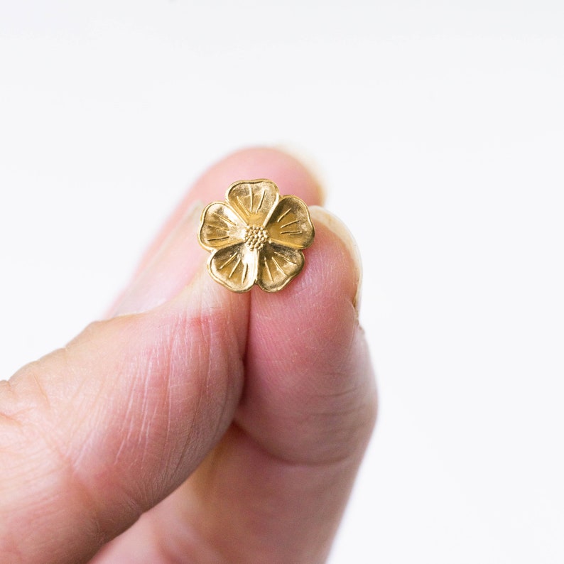 Mini flower studs, flower studs, floral studs, tiny flower earrings, flower jewelry, gold flower earrings, gold flower studs, gift for mom image 4