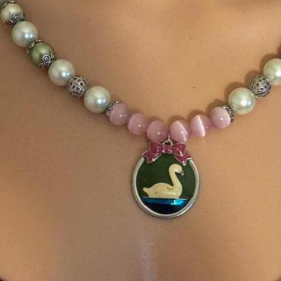 Collana con ciondolo a forma di cigno, collana a forma di cigno, ciondolo a forma di cigno, regalo a forma di cigno, regalo per gli amanti degli uccelli, regalo a tema cigno