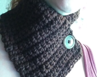 crochet brown neck warmer with light brown button