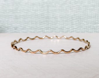 Bransoletka Small Swell MerWave: srebro próby 925, wypełnienie z 14-karatowego złota