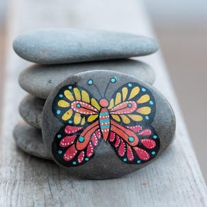 Hand Painted Monarch Butterfly Stone, Hand Painted Monarch Butterfly Rock