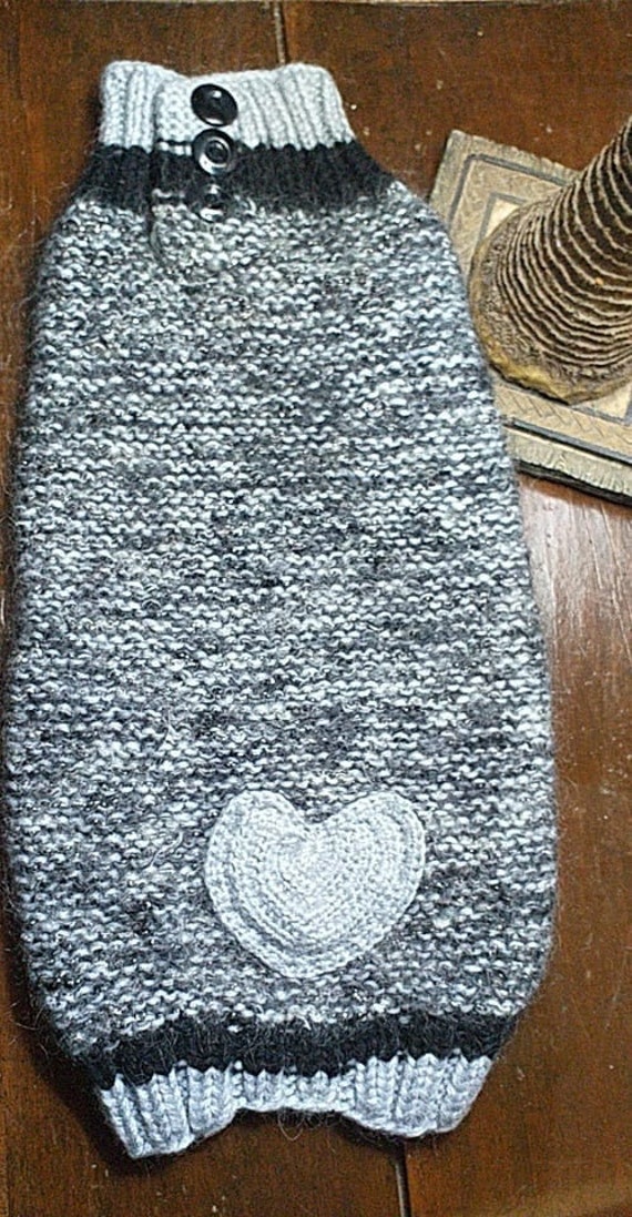 large dogs sweater Body Girth 18.9 Body length 15.4 warm dog winter sweater jumper Base of neck 15