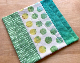 Green & Polka Dot Coaster, Mug Rug, Coffee Quilt