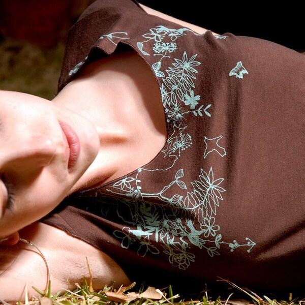 Gathering by Victrola Design (Medium)