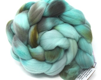 Merino Wool Combed Top Hand Dyed Mint Choc Chip #2 - 100gms 21m Spinning yarn felting fibre