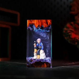 Lampada in resina di Trunks, lampada da eroe di Dragon Ball Z, decorazione anime fatta a mano, lampada da scrivania Future Warrior, regalo per collezionisti Otaku, accento manga unico