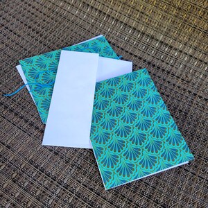 Maille de pétoncles, écailles de sirène dessinées à la main, turquoise, vert, carte de correspondance, océan, papeterie, poisson, carte de sirène, cachemire, dessin à l'encre, oeuvre d'art originale