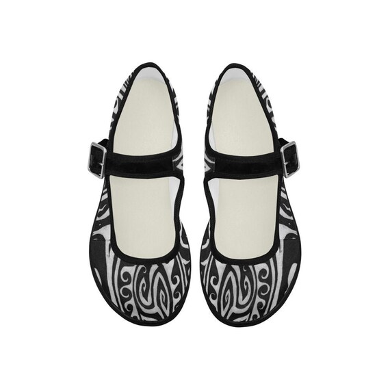 shoes with waves