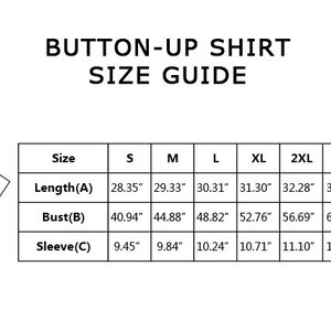 Puede incluir: Un gr&aacute;fico blanco que muestra una camisa con botones con medidas de largo, busto y manga. La gu&iacute;a de tallas incluye tallas de la S a la 5XL, con medidas en cent&iacute;metros.