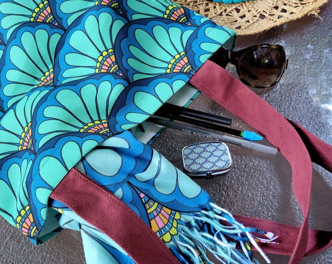 3-Piece Accessory Set, Mermaid Scale Travel Bag, Scarf, and Medicine Box, Green Petal Paisley