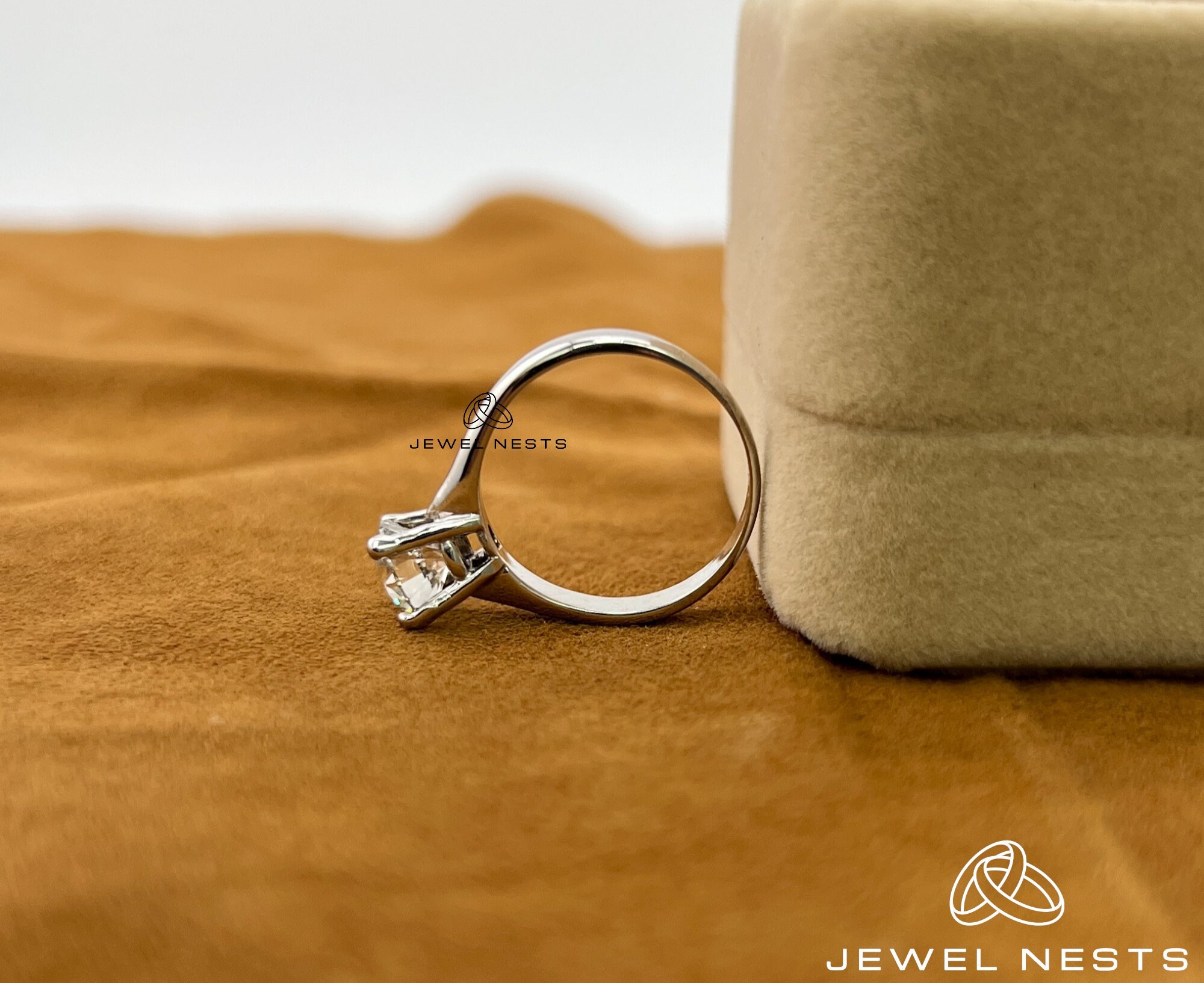 Round brilliant solitaire discount