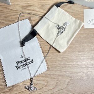 Pendentif Vivienne Westwood argenté mode pour femmes Collier pour femmes collier image 4