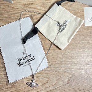 Pendentif Vivienne Westwood argenté mode pour femmes Collier pour femmes collier image 1