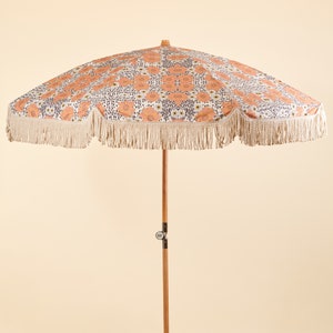 parapluie design vintage & rétro // BLOOMTASTIC image 1