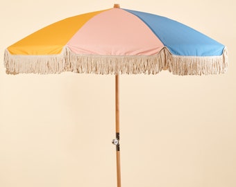 Vintage & retro design umbrella // CARNIVAL