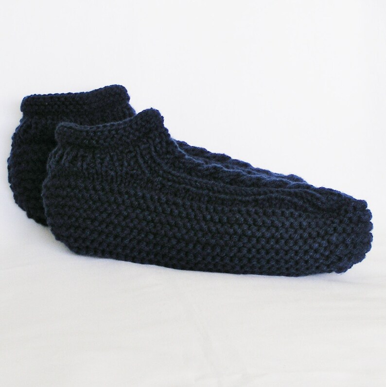 mens navy blue slippers