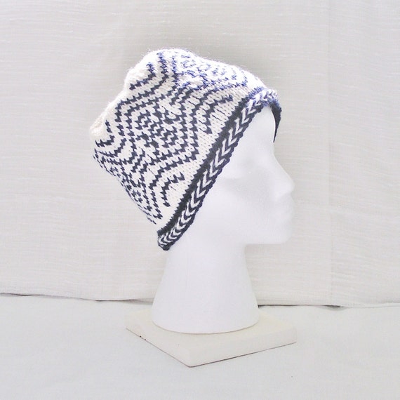 Womens Beanie Hat, Cream and Navy Blue Knitted Cloche  display picture 2