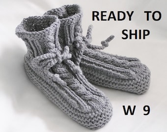 Womens Slippers: Gray Heather Drawstring Knitted Bedsocks, Size 9