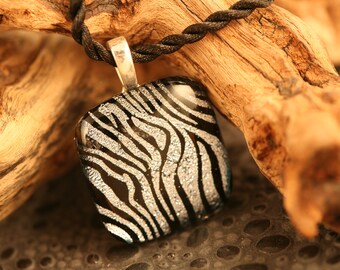 Jungle pendant # 6017