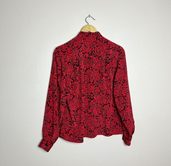SALE! Vintage Red/Black Floral Blouse Size 8 VGUC - image 2
