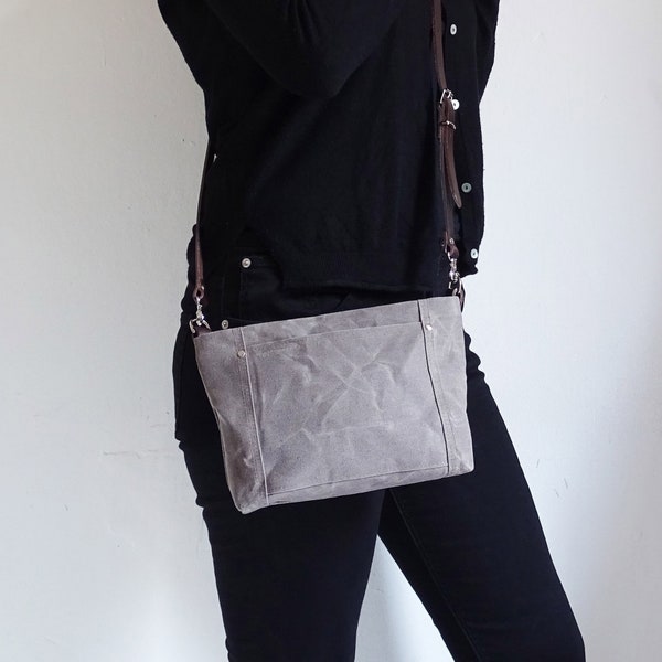 Small Waxed Canvas Crossbody Bag Women with pockets