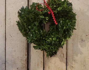 Fresh BOXWOOD WREATH  heart shaped for Valentines Day