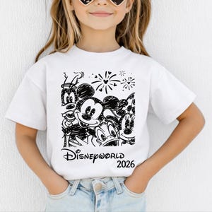 Retro Disneyworld 2026 Shirt, Retro Walt Disney Shirt, Disneyworld Matching Shirt, Disney Vacation Matching Shirt, Mickey And Friends Shirt. imagem 7