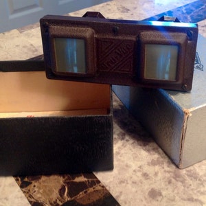 Tru-Vue Pictures with Depth Viewer and 8 Rolls