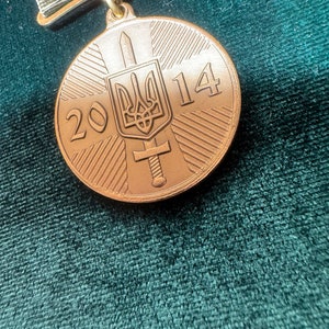 UKRAINE Medal Ukrainian Award &quot;Volunteer ATO 2014&quot; Honor Courage  Military army UA Armed Forces of Ukraine (8)