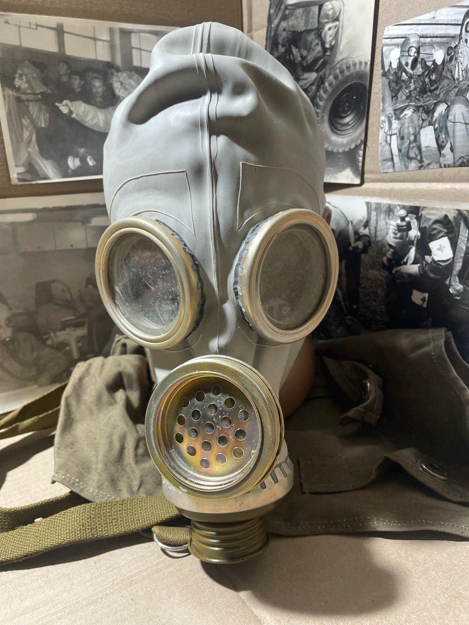 Fm12 gas mask - Etsy 日本