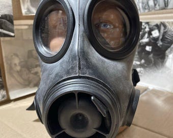 Original British Avon FM12 Respirator GAS MASK SIZE 2 - Etsy