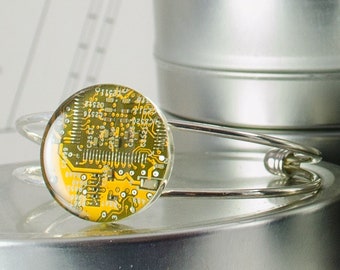Recycled Circuit Board Bracelet Yellow, Geeky Bracelet, Cyber Punk Bracelet, Industrial Jewelry, Electrical Engineer Gift, Wearable Tech