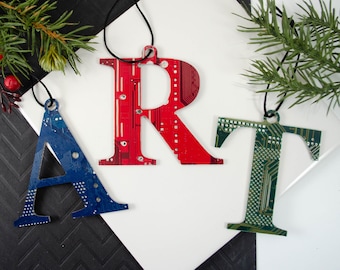 Buchstaben Platine Ornament, personalisiertes Geschenk, Computerprogrammierer, Software-Ingenieur, Informatik Geschenk, Weihnachtsverzierung