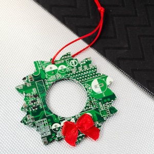 Circuit Board Wreath Ornament, Geeky Christmas Ornament, Holiday Geek Decor, Computer Programmer Gift, Computer Science Ornament image 2