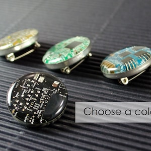 Circuit Board Pin, Recycled Motherboard Jewelry, Geek Chic Lapel, Wearable Technology, Computer Gift, Computer Programmer, Nerdy Pin Button