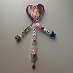 Max Caulfield Pricefield life is strange, double exposure lis inspired handmade beaded and charmed carabiner keychain merch accessory