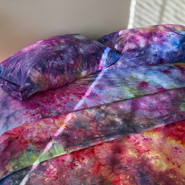 Curated visual reference: Fresh Look at Tie Dye Bedding