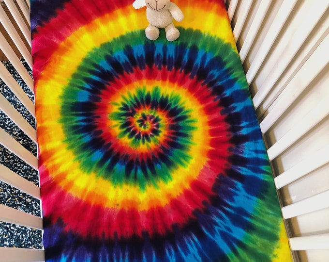 Rainbow Spiral Crib Sheet